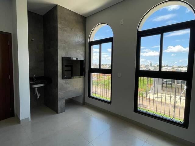 #956 - Apartamento para Locação em Lucas do Rio Verde - MT