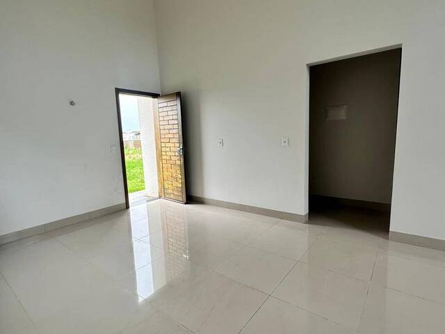 #1334 - Casa para Venda em Lucas do Rio Verde - MT
