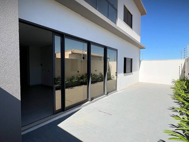 #1369 - Apartamento para Venda em Lucas do Rio Verde - MT