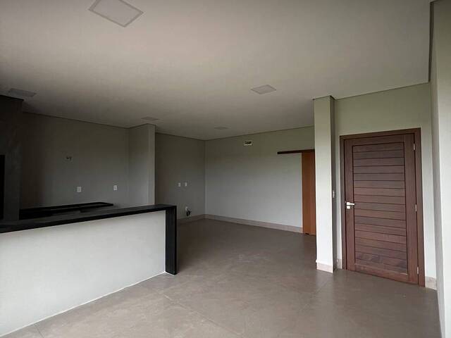 #1276 - Apartamento para Locação em Lucas do Rio Verde - MT