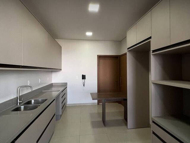 #1506 - Apartamento para Locação em Lucas do Rio Verde - MT